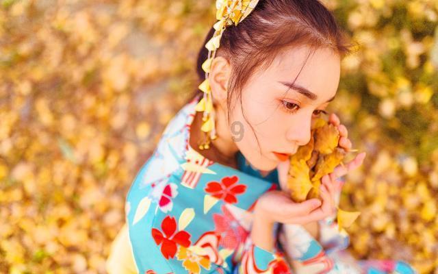 逃离黑白系房屋